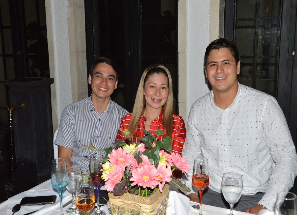 Julián Cristancho, Cindy Andrade y Leonardo Martínez.